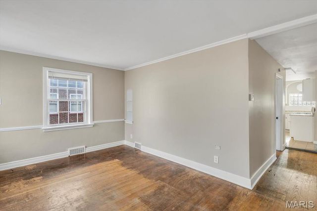 38 Lee Avenue, St Louis, MO 63135