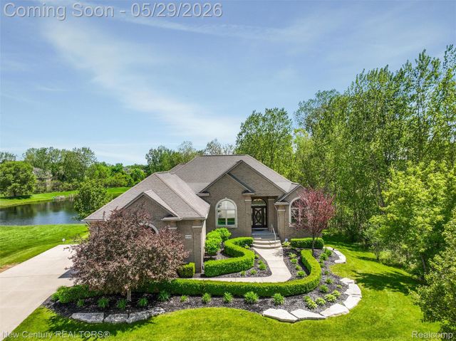55490 Whispering Hills Drive, Shelby Charter Township, MI 48316