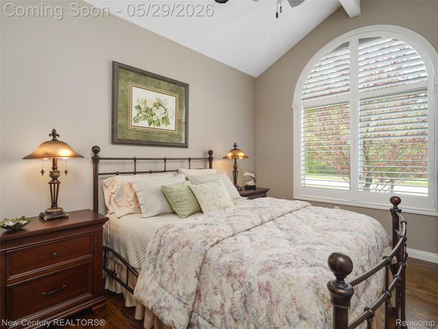 55490 Whispering Hills Drive, Shelby Charter Township, MI 48316