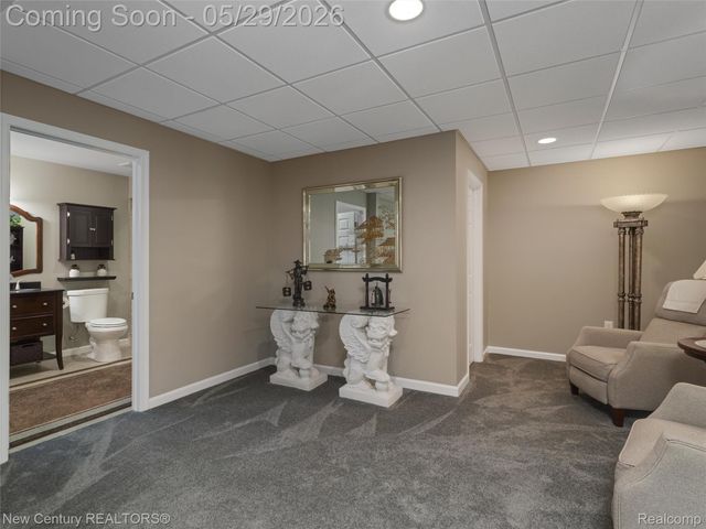 55490 Whispering Hills Drive, Shelby Charter Township, MI 48316