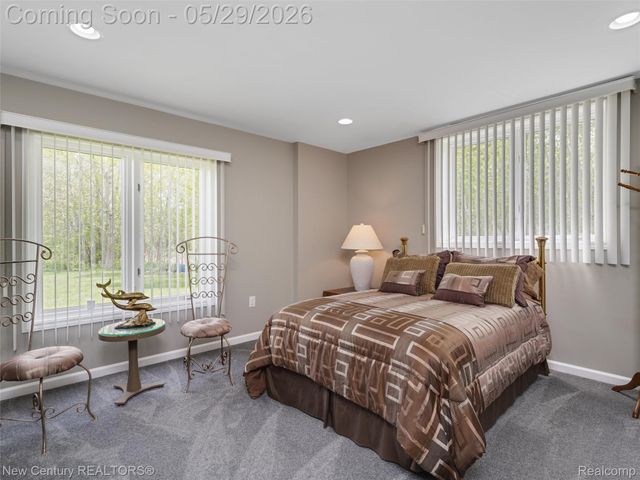 55490 Whispering Hills Drive, Shelby Charter Township, MI 48316
