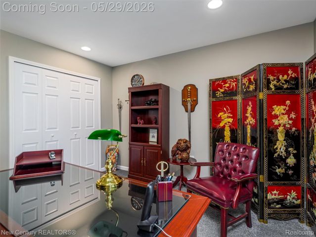 55490 Whispering Hills Drive, Shelby Charter Township, MI 48316