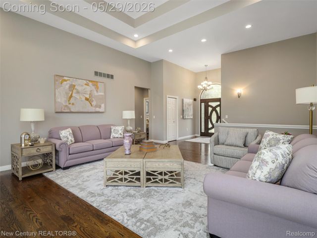 55490 Whispering Hills Drive, Shelby Charter Township, MI 48316