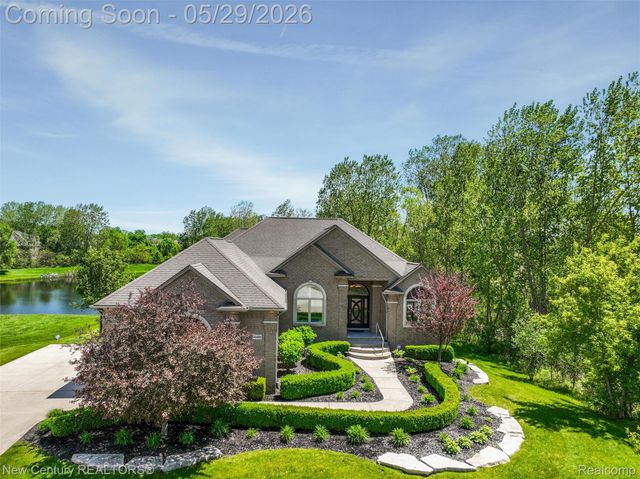 55490 Whispering Hills Drive, Shelby Charter Township, MI 48316