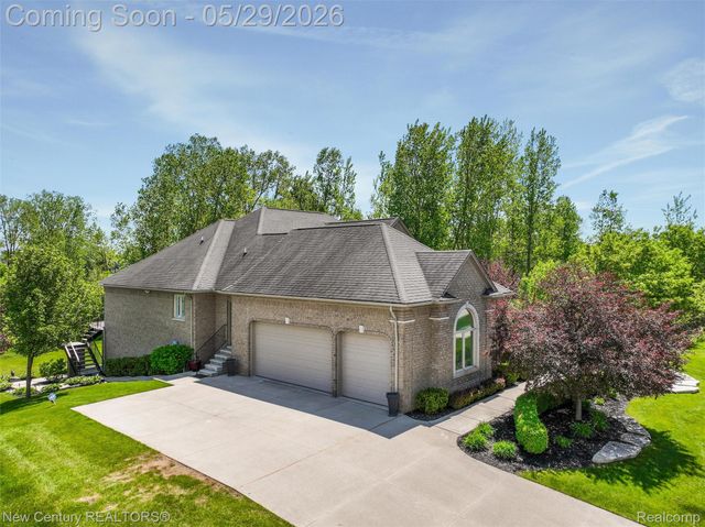 55490 Whispering Hills Drive, Shelby Charter Township, MI 48316