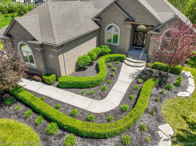 55490 Whispering Hills Drive, Shelby Charter Township, MI 48316