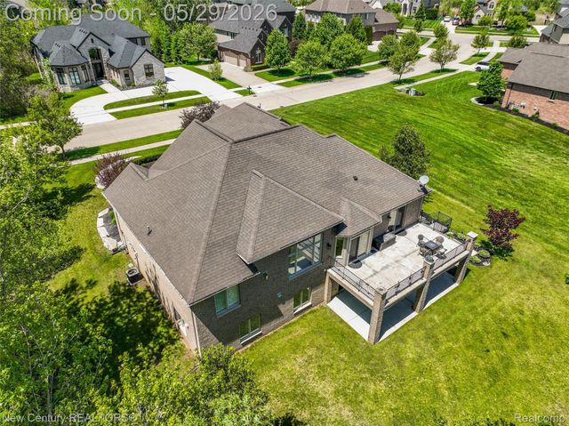 55490 Whispering Hills Drive, Shelby Charter Township, MI 48316