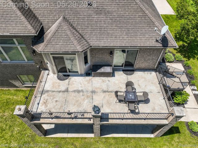 55490 Whispering Hills Drive, Shelby Charter Township, MI 48316
