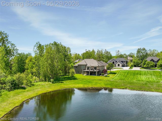55490 Whispering Hills Drive, Shelby Charter Township, MI 48316