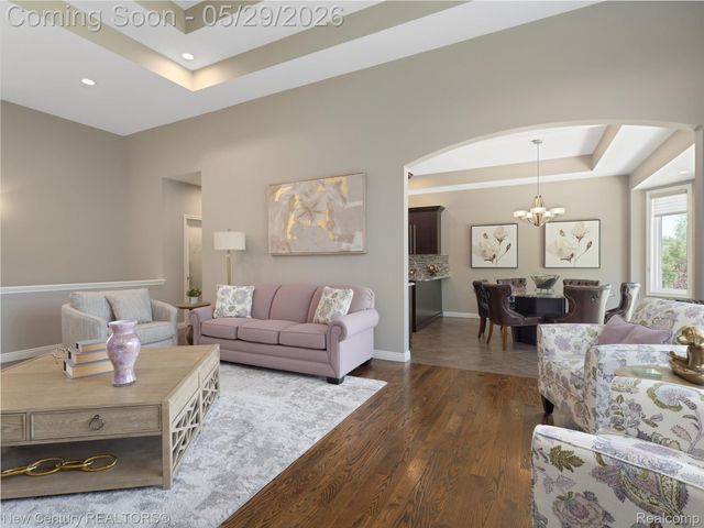 55490 Whispering Hills Drive, Shelby Charter Township, MI 48316