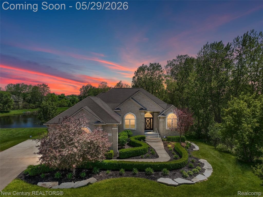 55490 Whispering Hills Drive, Shelby Charter Township, MI 48316
