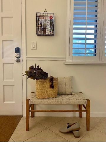 1202 Palm Trail 6, Delray Beach, FL 33483