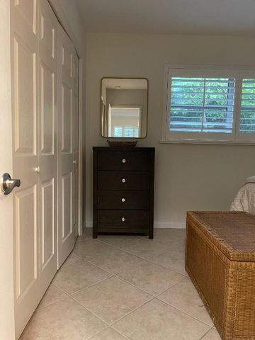 1202 Palm Trail 6, Delray Beach, FL 33483