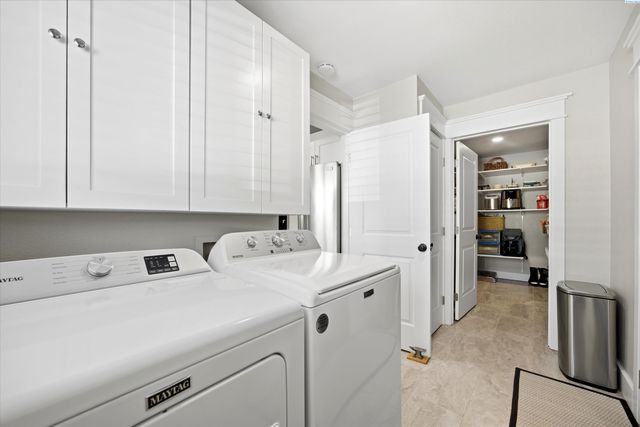 5132 W Killdeer Ct, West Richland, WA 99353