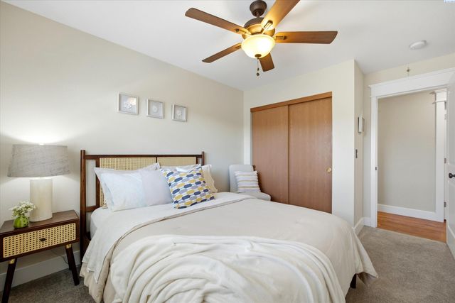 5132 W Killdeer Ct, West Richland, WA 99353