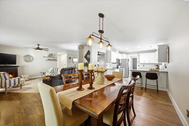 5132 W Killdeer Ct, West Richland, WA 99353