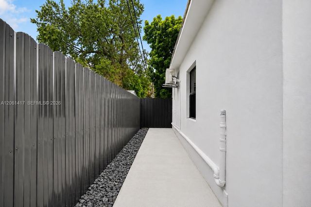 1011 NW 30th Ct 2, Miami, FL 33125