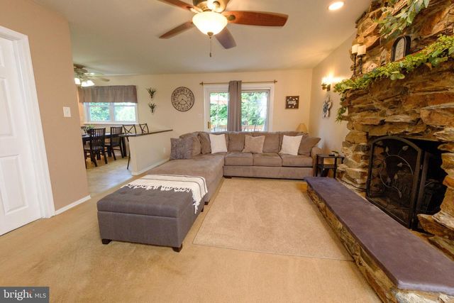2124 MAGNOLIA CT, Cinnaminson, NJ 08077