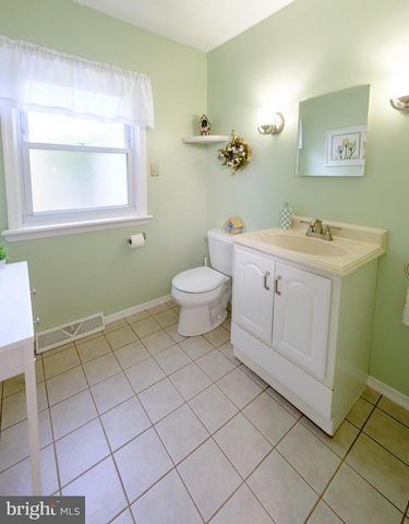 2124 MAGNOLIA CT, Cinnaminson, NJ 08077