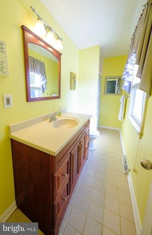 2124 MAGNOLIA CT, Cinnaminson, NJ 08077