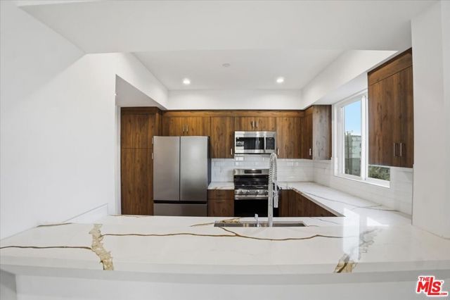 1820 Prosser Avenue, Los Angeles, CA 90025