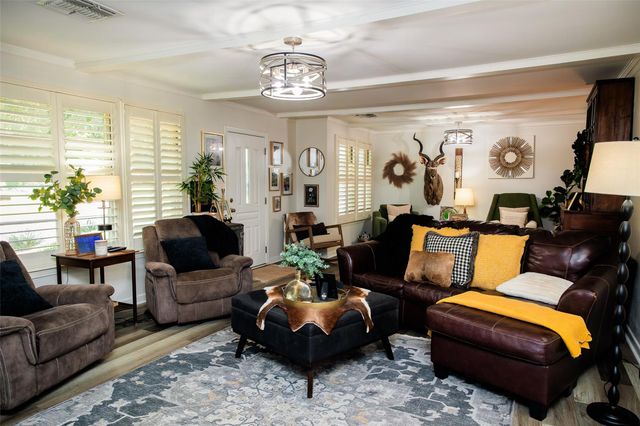 1601 S Chappell Hill Street, Brenham, TX 77833