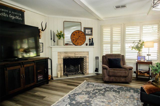 1601 S Chappell Hill Street, Brenham, TX 77833