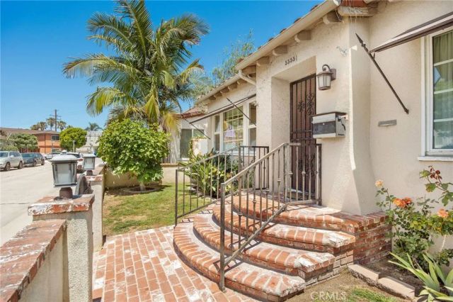 5555 Riviera Walk, Long Beach, CA 90803