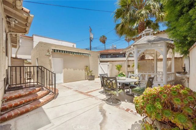 5555 Riviera Walk, Long Beach, CA 90803
