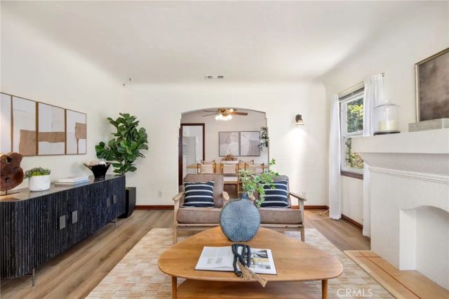 5555 Riviera Walk, Long Beach, CA 90803