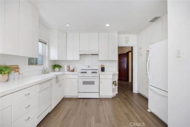 5555 Riviera Walk, Long Beach, CA 90803
