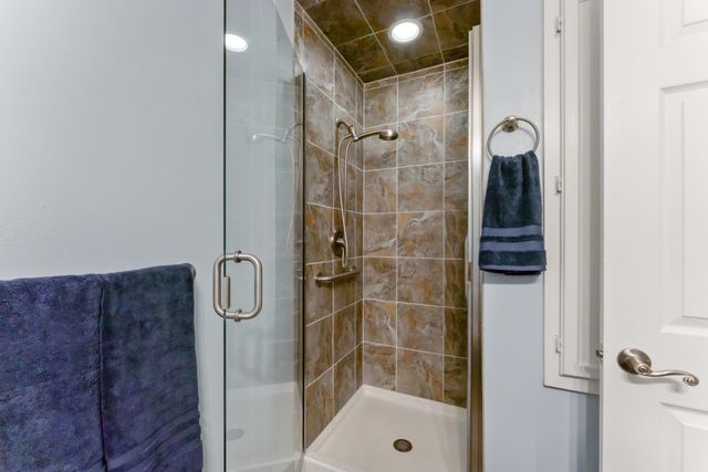 11011 Fairview Road SE, Heath, OH 43056