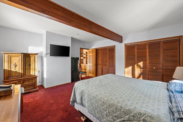 325 E Whitefish ROAD, Port Washington, WI 53074