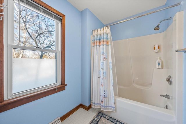 325 E Whitefish ROAD, Port Washington, WI 53074