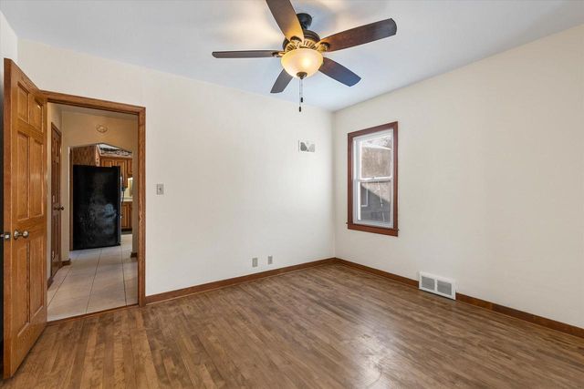 325 E Whitefish ROAD, Port Washington, WI 53074