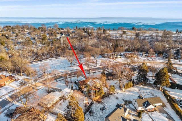 325 E Whitefish ROAD, Port Washington, WI 53074
