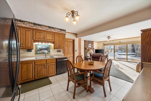 325 E Whitefish ROAD, Port Washington, WI 53074