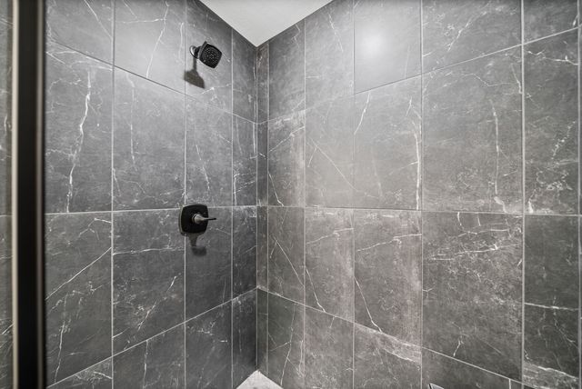 2 Charleston Cove Way, Clarksville, TN 37043