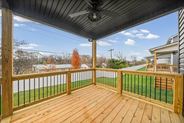 2 Charleston Cove Way, Clarksville, TN 37043