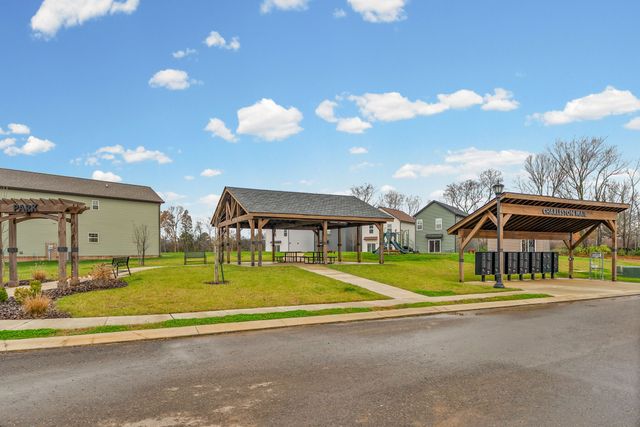 2 Charleston Cove Way, Clarksville, TN 37043