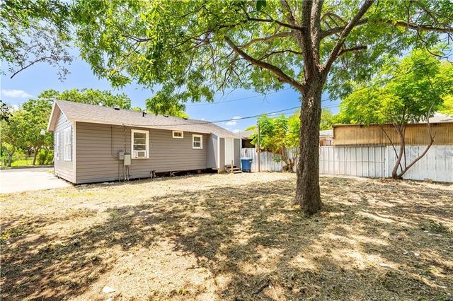 2122 Harvard St, Corpus Christi, TX 78416