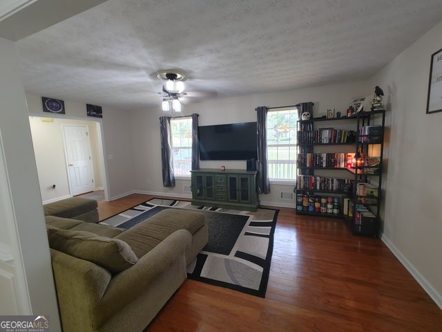 368 Cattlemans Circle, Mcdonough, GA 30252