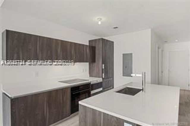 480 NE 31 ST 2306, Miami, FL 33137