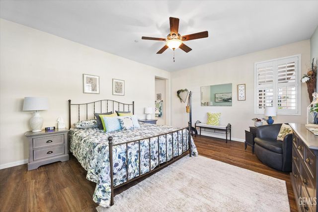 1907 Corvedale Street, Bakersfield, CA 93311