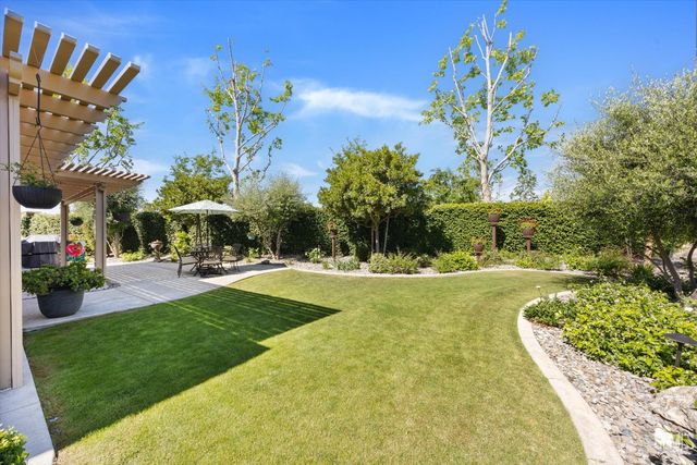 1907 Corvedale Street, Bakersfield, CA 93311