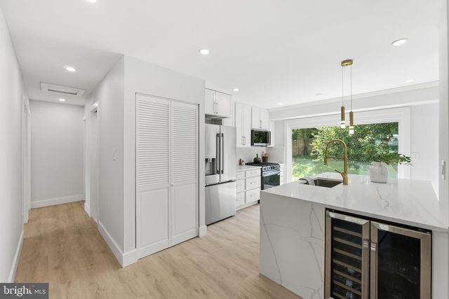 13710 ARCTIC AVE, Rockville, MD 20853