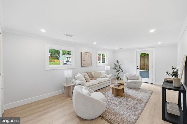 13710 ARCTIC AVE, Rockville, MD 20853