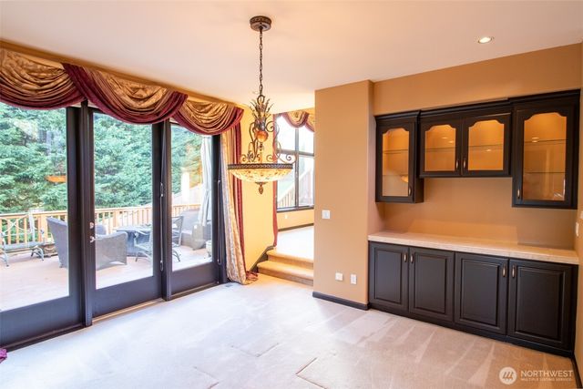 15831 SE 45th Street, Bellevue, WA 98006