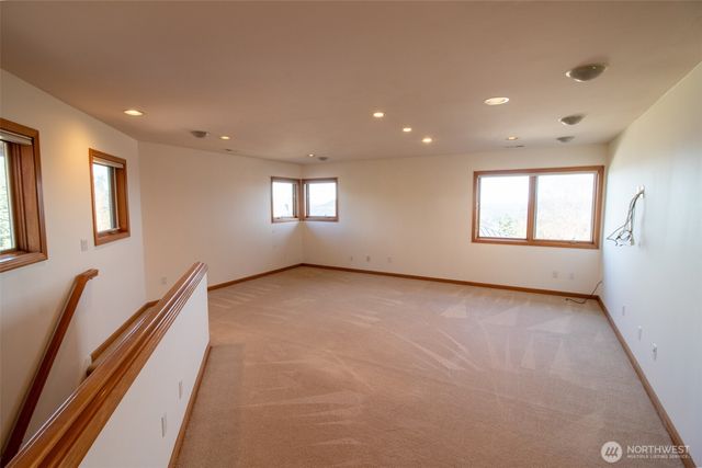 15831 SE 45th Street, Bellevue, WA 98006