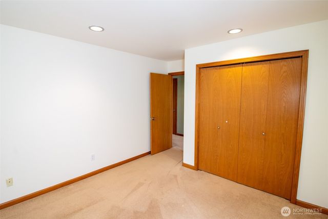 15831 SE 45th Street, Bellevue, WA 98006